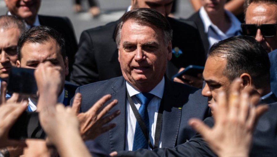 Exjefes militares de Brasil acusan a Bolsonaro de presentarles planes golpistas