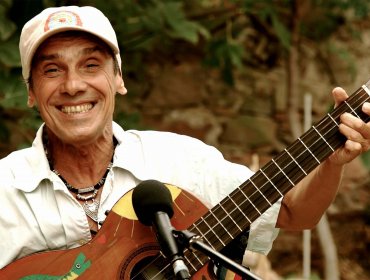 Manu Chao se presenta este miércoles en Valparaíso: anuncian cierre de calles