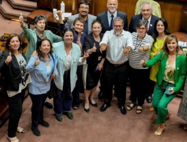 Senadora Allende celebra aprobación de la Ley Integral contra la Violencia de Género a tres días del 8M