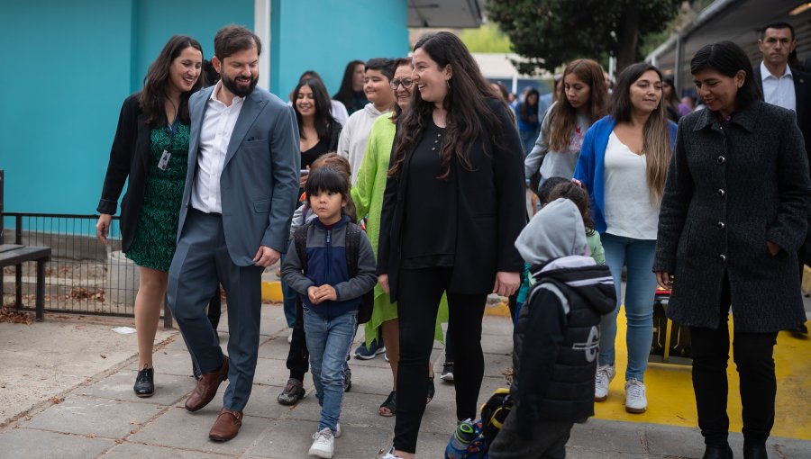 Desde Quilpué el presidente Boric inaugura el año escolar 2024 y anuncia aumento del presupuesto para promover la asistencia