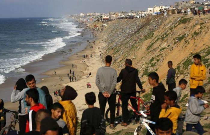 EE.UU. instalará un puerto provisional en la costa de Gaza para garantizar la entrega de ayuda humanitaria