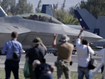 Ex altos mandos de las Fuerzas Armadas advierten "graves efectos" por exclusión de Israel de la FIDAE
