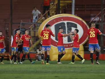 Unión Española gana el "clásico de colonias" al derrotar por tres goles a cero a Audax Italiano