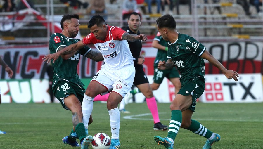 U. San Felipe pide adelantar duelo ante S. Wanderers para recibir a hinchas visitantes