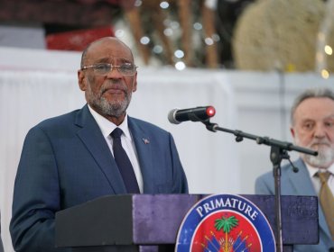 Primer ministro de Haití renuncia mientras estaba de gira ante ola de violencia en el país