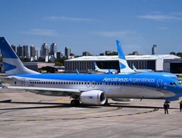 Venezuela prohíbe a los aviones argentinos sobrevolar su espacio aéreo: gobierno de Milei inició acciones diplomáticas