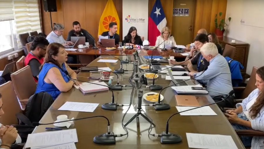 ¿Censura en Concejo de Viña? Dura discusión entre ediles, alcaldesa y secretaria municipal por tiempos para intervenir en las sesiones