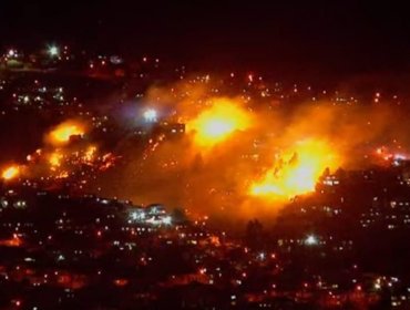 Solicitan evacuar el sector Chaparro Alto del cerro Cordillera de Valparaíso por incendio forestal