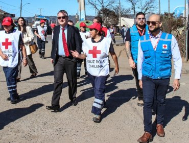 Embajador de la Unión Europea en Chile visitó las zonas afectadas por incendios forestales en la región de Valparaíso