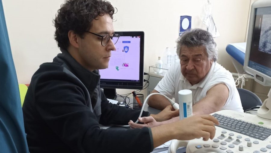 En el Hospital Dr. Eduardo Pereira de Valparaíso se realizaron cirugías vasculares pioneras en Chile