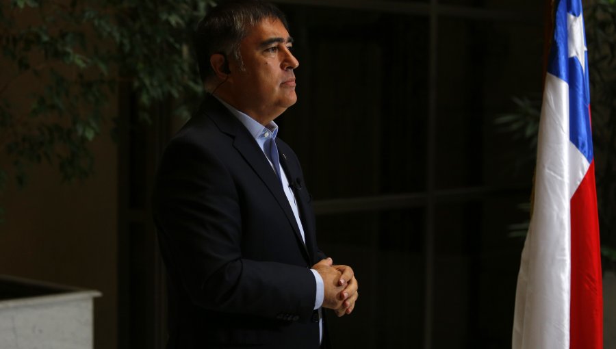 Exministro Mario Desbordes está "evaluando la opción" de una candidatura a la alcaldía de Santiago