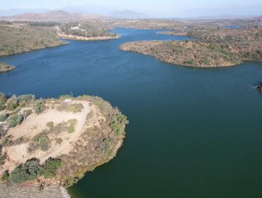 Esval asegura que condición actual del embalse que abastece de agua potable a 1 millón de personas del Gran Valparaíso es “muy positiva”