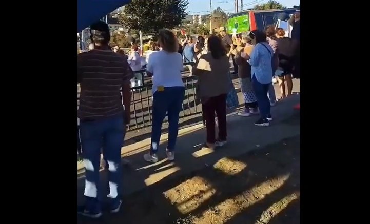 Tercer día de manifestaciones: Se masifican protestas de damnificados en Viña del Mar por megaincendio