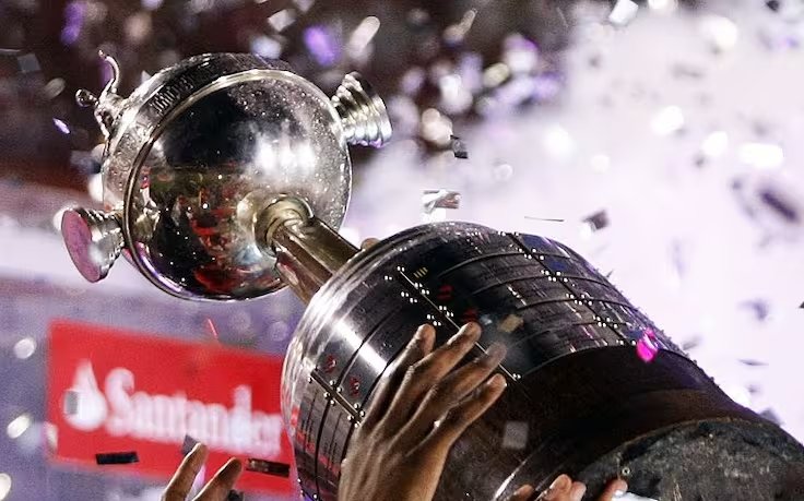 Cobresal, Colo-Colo, Huachipato y Palestino enfrentarán a complicados rivales en Copa Libertadores