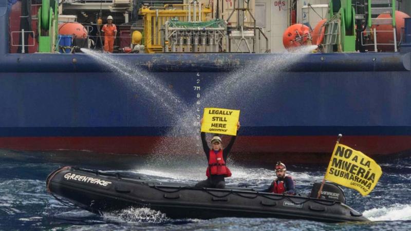 La batalla por los metales que yacen en el fondo de los océanos por la que Greenpeace podría ser expulsada de un órgano de la ONU