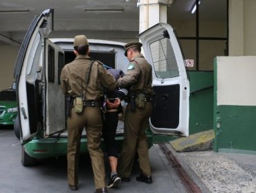 Cuatro sujetos con antecedentes policiales fueron detenidos tras robo frustrado a caja de compensación en La Calera