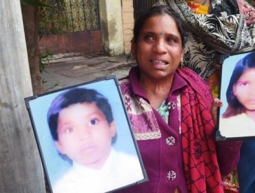 Cómo dos niños se reencontraron con su madre 13 años después de haberse perdido en India
