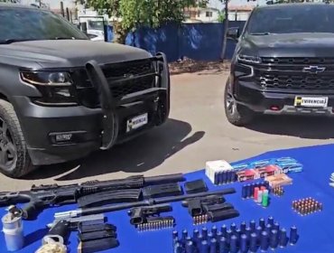 Incautan armamento y autos de lujo que eran utilizados en videos de música urbana en La Florida