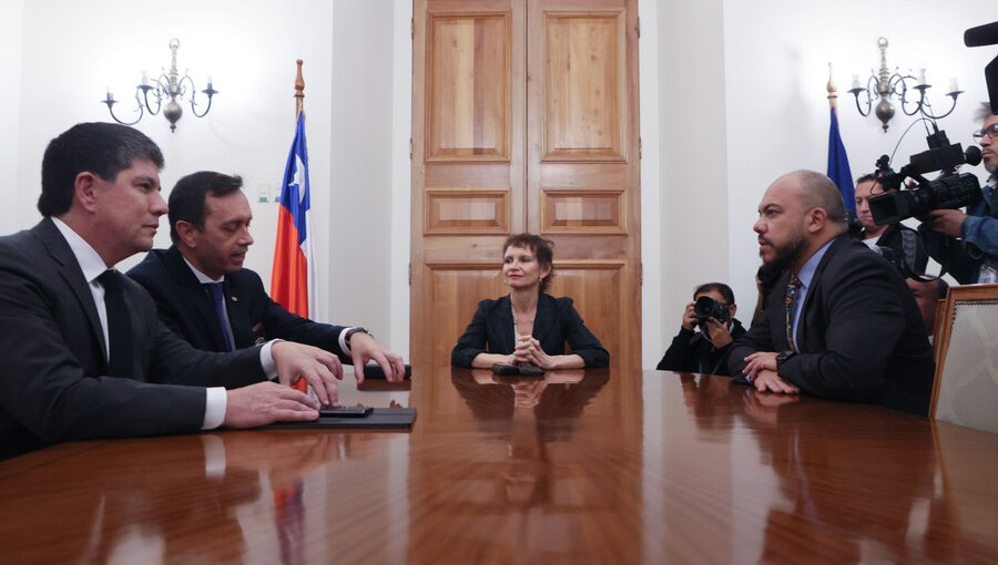 Nuevo Director General de la PDI se reúne con la plana mayor de Interior en La Moneda