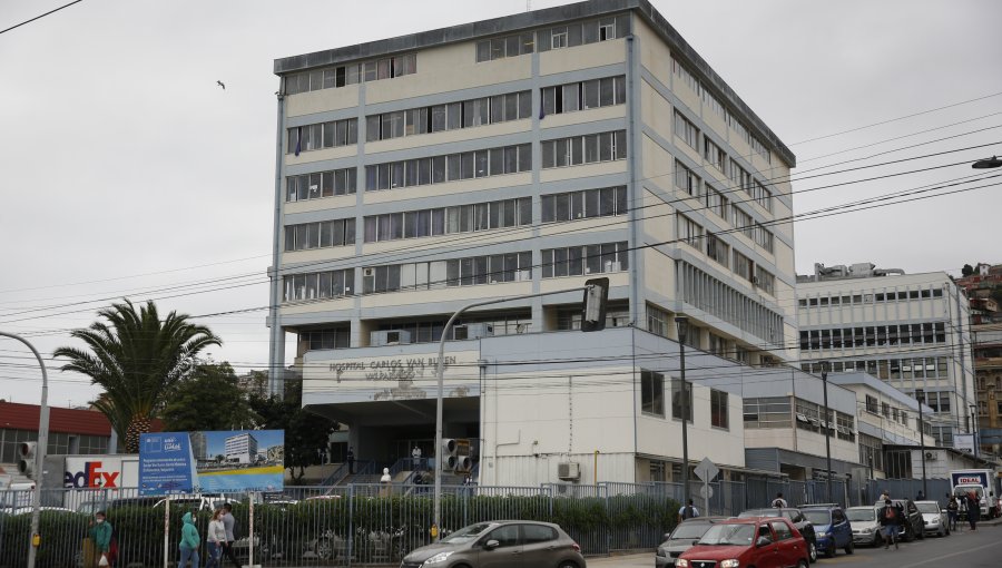 Solicitan reabrir investigación por muerte aún indeterminada de niña de 2 años en el hospital Van Buren de Valparaíso el 2013