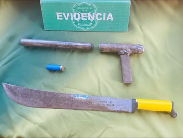 Sujeto que agredió con un machete y amenazó con una escopeta hechiza a su conviviente embarazada fue detenido en El Monte