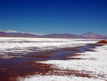 Gobierno entrega avance de la Estrategia Nacional del Litio: salares Atacama y Maricunga tendrán mayoría estatal para explotación
