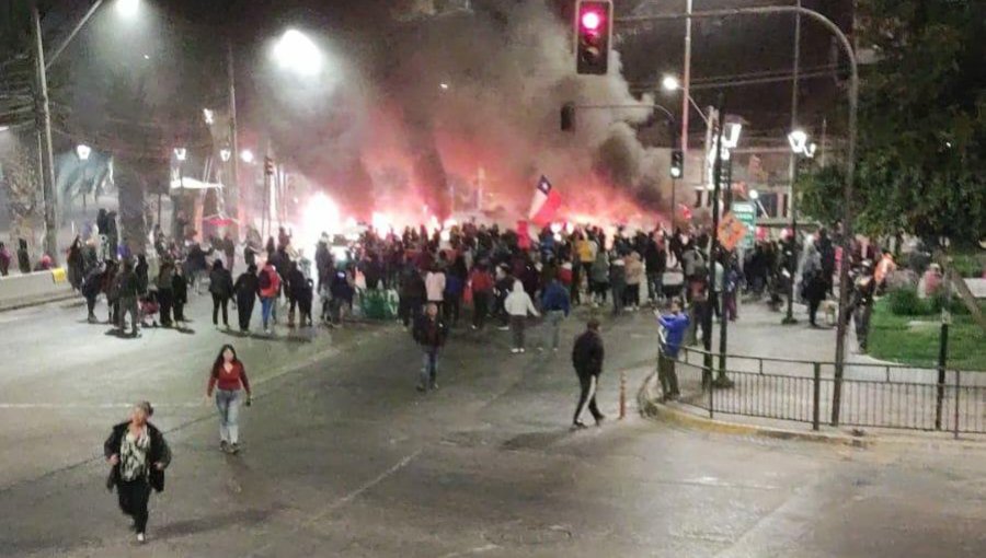 Una nueva manifestación realizaron personas que viven en megatoma de San Antonio en rechazo a inminente desalojo