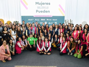 Lanzan campaña para impulsar que más mujeres en Chile estudien carreras ligadas a las ciencias, tecnologías, ingenierías y matemáticas