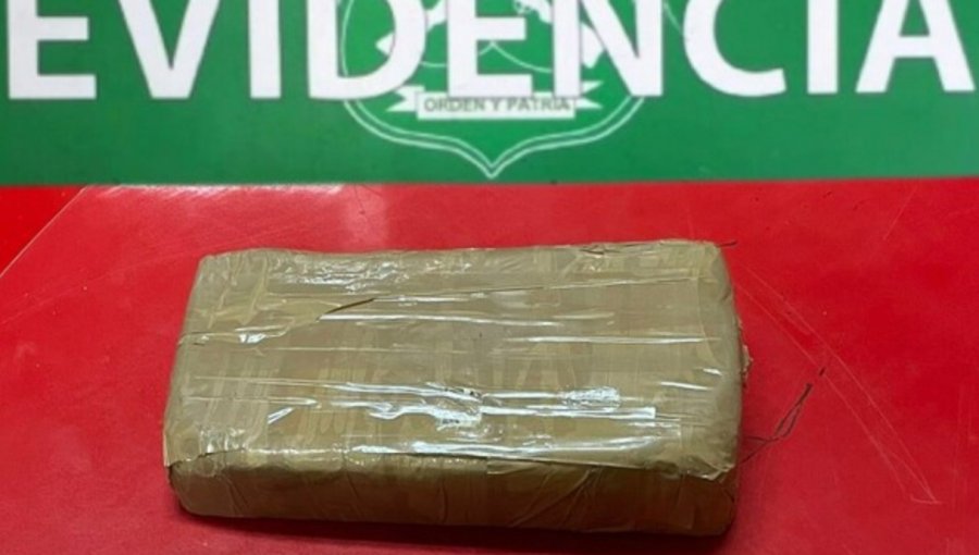 Pareja es detenida al ser sorprendida portando más de dos kilos de cocaína en San Bernardo