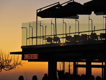 Conflicto por la concesión de la playa Acapulco de Viña devela una verdadera lucha de poderes por el restaurante «Tierra de Fuego»