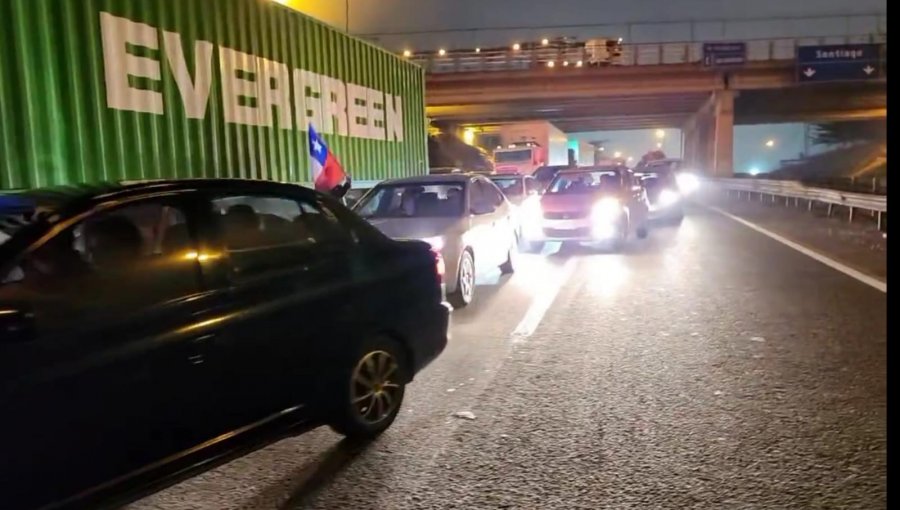 Pobladores de la megatoma de San Antonio se manifestaron en la ruta 78 generando amplia congestión vehicular