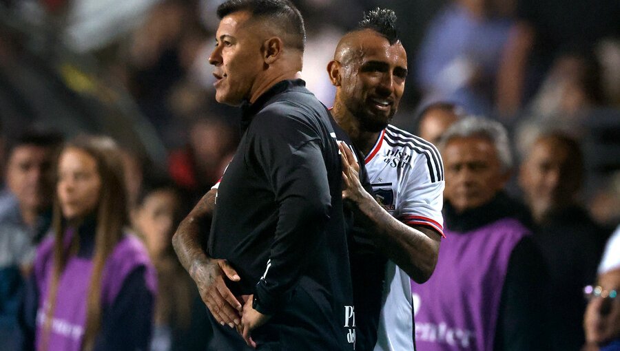 Jorge Almirón confirma a Arturo Vidal para encuentro con Cerro Porteño en la Copa Libertadores