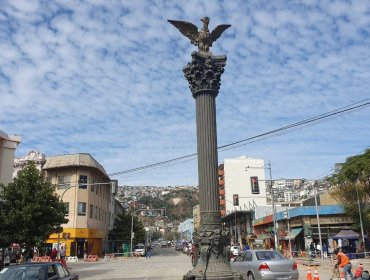 90% de avance presentan obras para mejorar veredas de Valparaíso: intersección de Av. Francia con calle Victoria fue reabierta