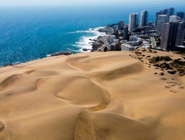 Proyecto de ley que prohíbe tránsito de vehículos motorizados en playas, dunas y humedales costeros avanza al Senado