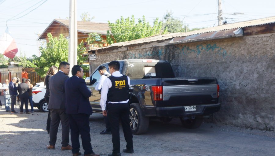 En prisión preventiva quedaron tres funcionarios de la PDI imputados por disparar a padre e hijo en Colina