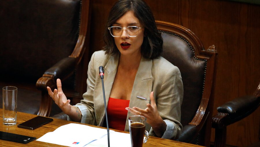 Ministra Vallejo y posible renuncia del alcalde Jadue: “Los municipios tienen su propio mecanismo para evaluar continuidad”