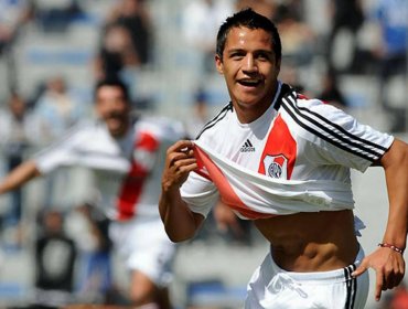 En Argentina aseguran que River Plate reactivaría negociaciones por Alexis Sánchez