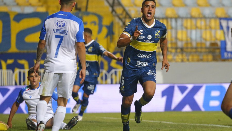 Everton celebró con triunfo sobre Audax en el retorno del público al Sausalito