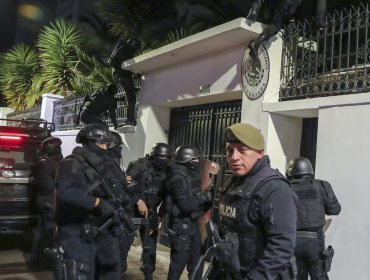 EEUU insta a México y Ecuador a resolver diferencias según Derecho Internacional
