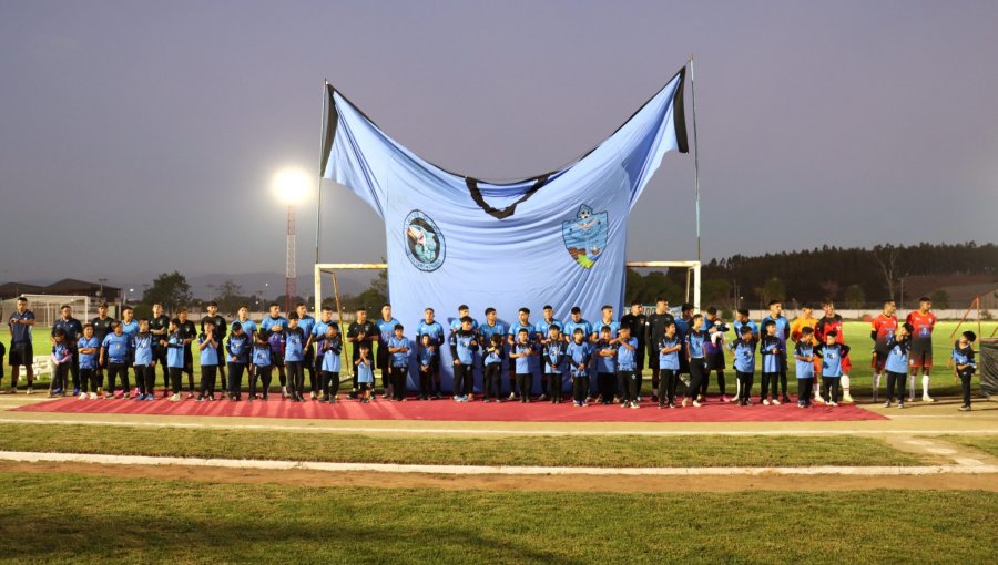 Quintero Unido presentó al plantel de jugadores con el que espera ascender a Tercera A