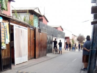 Hombre pierde la vida tras recibir al menos cuatro disparos en plena vía pública de Maipú