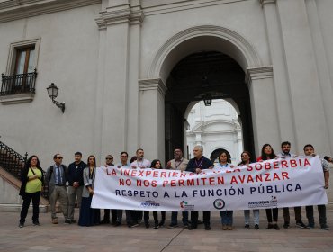 Funcionarios de La Moneda se manifestaron al interior del Palacio por falta de respuesta a demandas