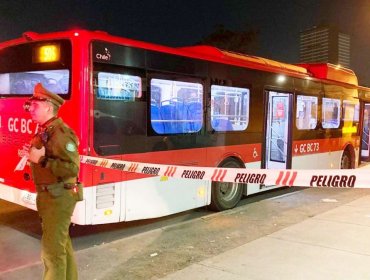 Estudiante universitario muere apuñalado durante asalto al interior de un bus RED en La Cisterna