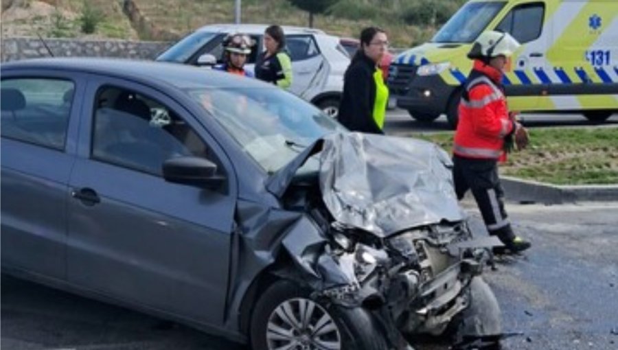 Colisión frontal deja una víctima fatal en costanera que une Concepción con Chiguayante