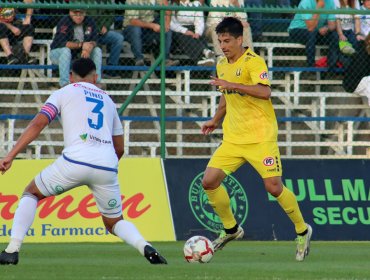Primera B: Deportes Santa Cruz goleó a Universidad de Concepción