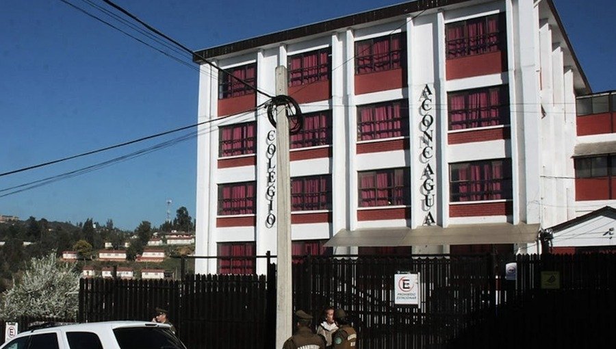 Aviso de bomba obliga a evacuar a más de 2.500 alumnos del Colegio Aconcagua de Quilpué