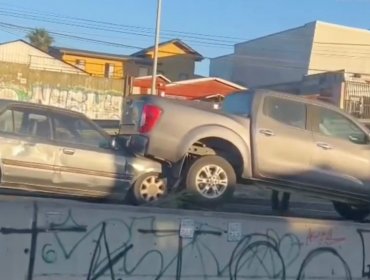 Colisión múltiple provoca alta congestión vehicular en el Camino Internacional en Viña del Mar