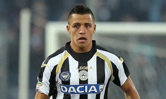 Director deportivo de Udinese tendría un plan para conseguir el retorno de Alexis Sánchez