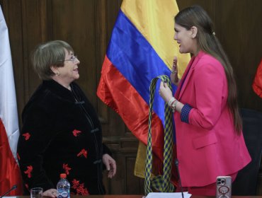 Parlamento Andino entrega condecoración Simón Bolívar a Michelle Bachelet