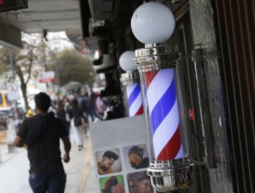 Barberías en la mira: Más de 400 abrieron solo en el último año, 198 de ellas en la Región Metropolitana y 49 en la Región de Valparaíso
